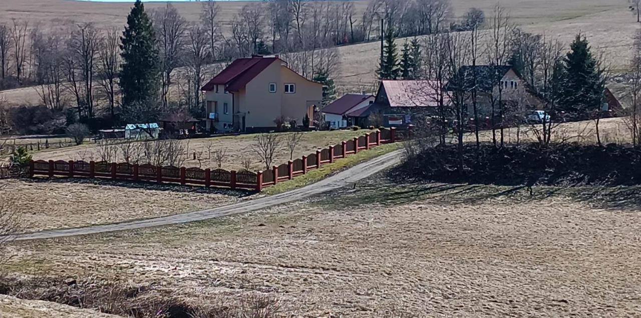 Dolina Roztoki-Mieszkanie,Pokoje Lub Domek Z Lokalem Na Poddaszu Bircza Exterior foto