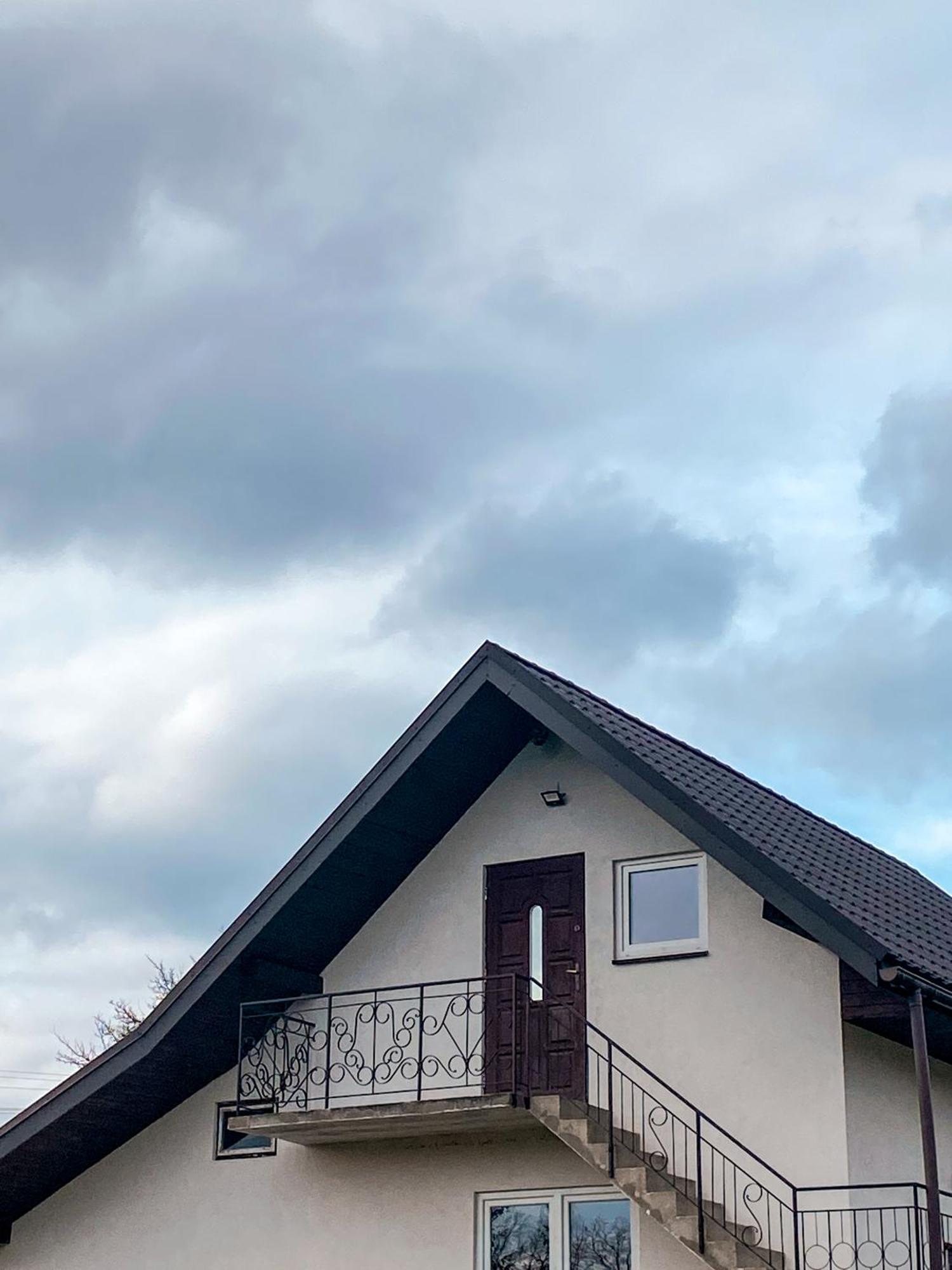 Dolina Roztoki-Mieszkanie,Pokoje Lub Domek Z Lokalem Na Poddaszu Bircza Exterior foto